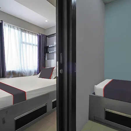Oyo Life 92649 Jarrdin Apartment By Glory